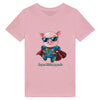  T-shirt enfant bio personnalisable avec le dessin d'un super porcelet. Idéal pour les enfants qui aiment les t-shirts originaux et personnalisés avec des motifs d'animaux. Fabriqué à partir de matériaux biologiques, ce t-shirt est à la fois écologique et ludique, parfait pour toutes les aventures de votre petit(e).