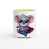 Mug en céramique personnalisable avec intérieur coloré, illustré d'un super koala. Idéal pour ajouter un prénom ou un message personnalisé. Parfait comme cadeau unique et coloré.